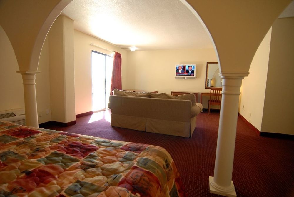 Marina Inn & Suites Chalmette-New Orleans Номер фото