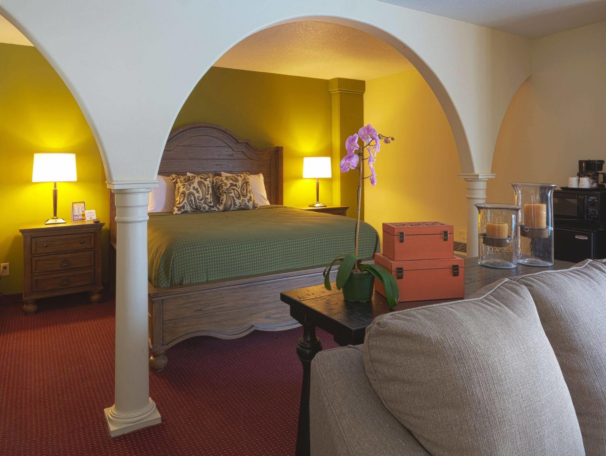 Marina Inn & Suites Chalmette-New Orleans Экстерьер фото
