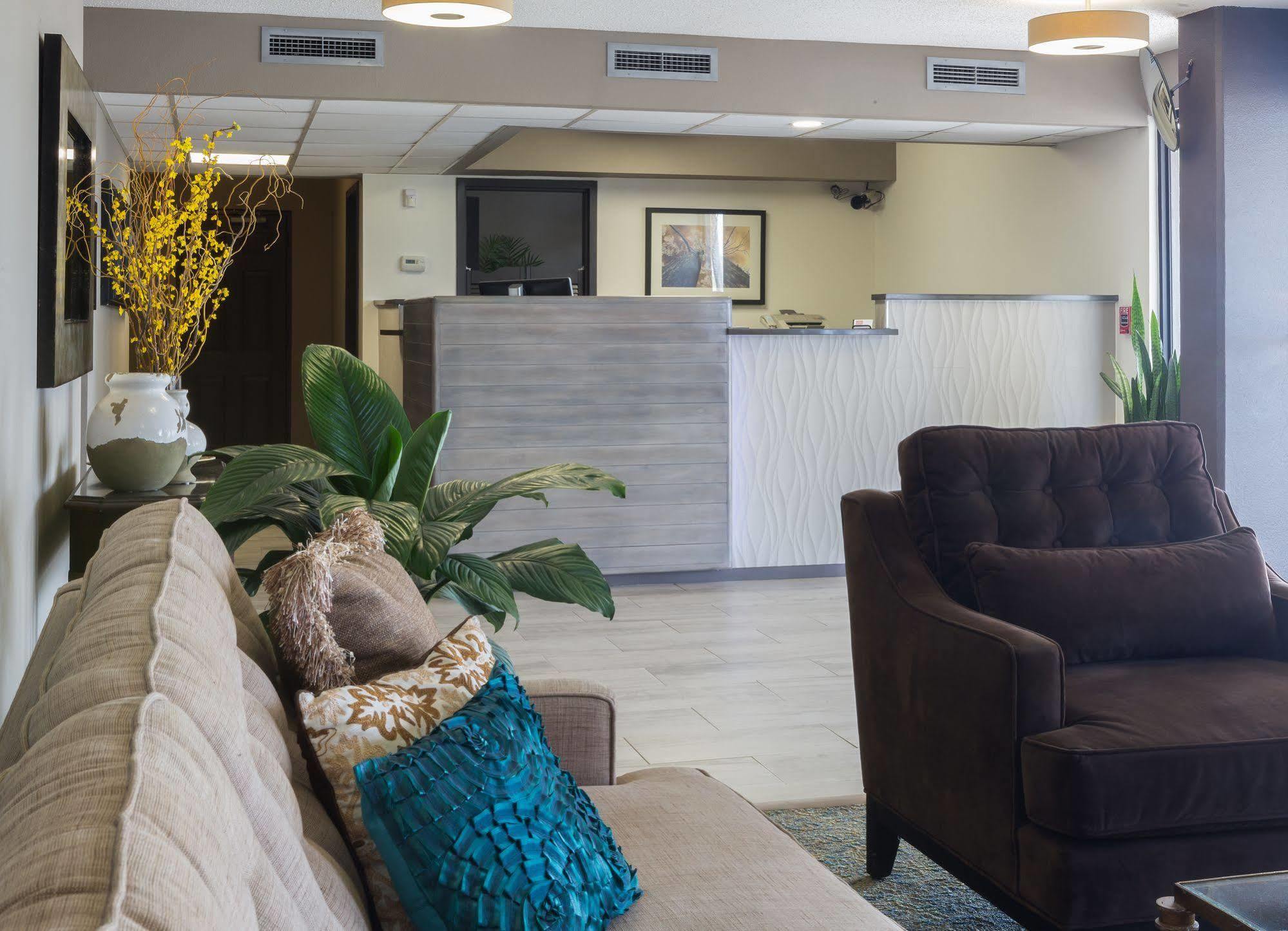 Marina Inn & Suites Chalmette-New Orleans Экстерьер фото
