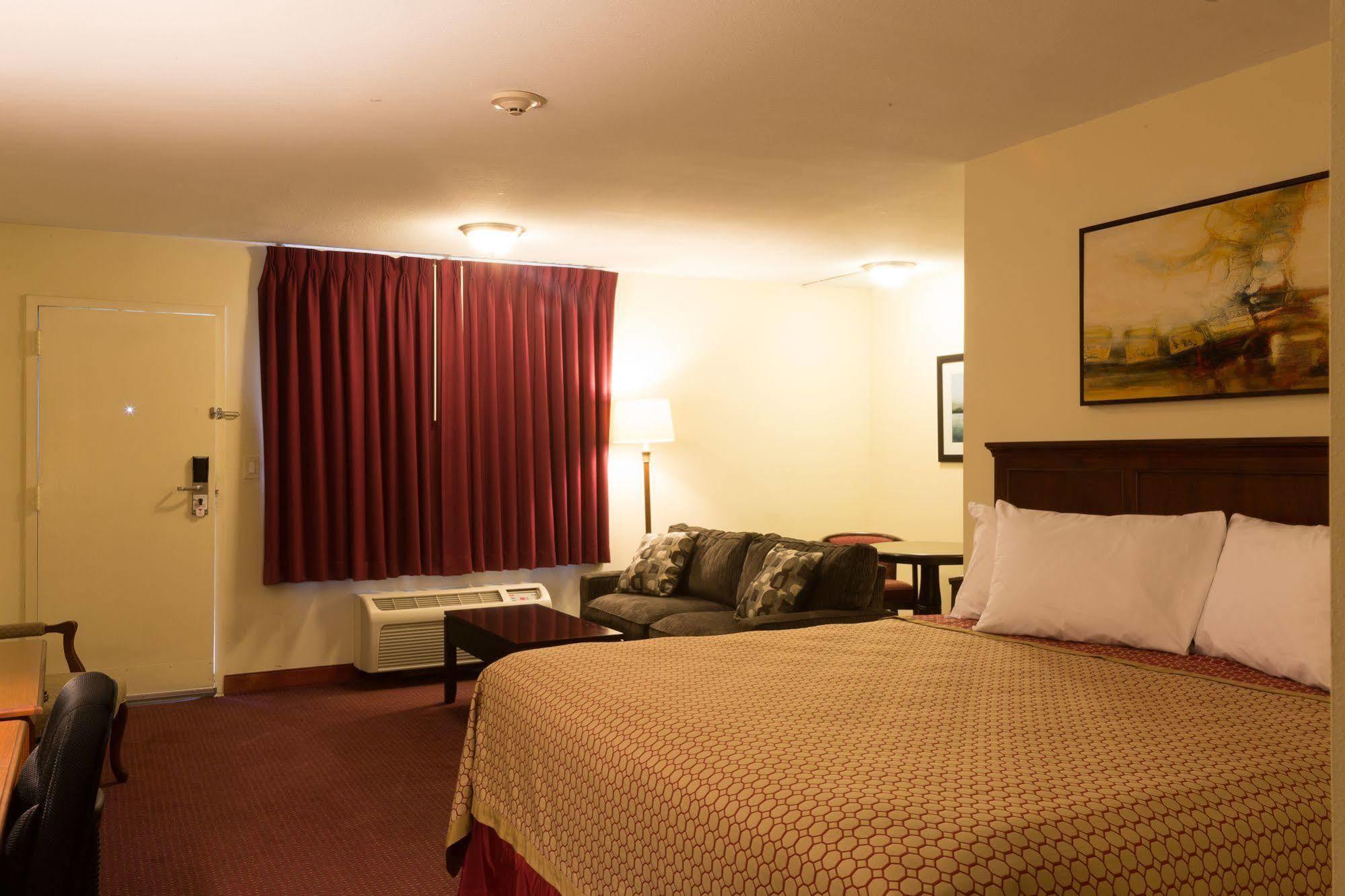 Marina Inn & Suites Chalmette-New Orleans Экстерьер фото