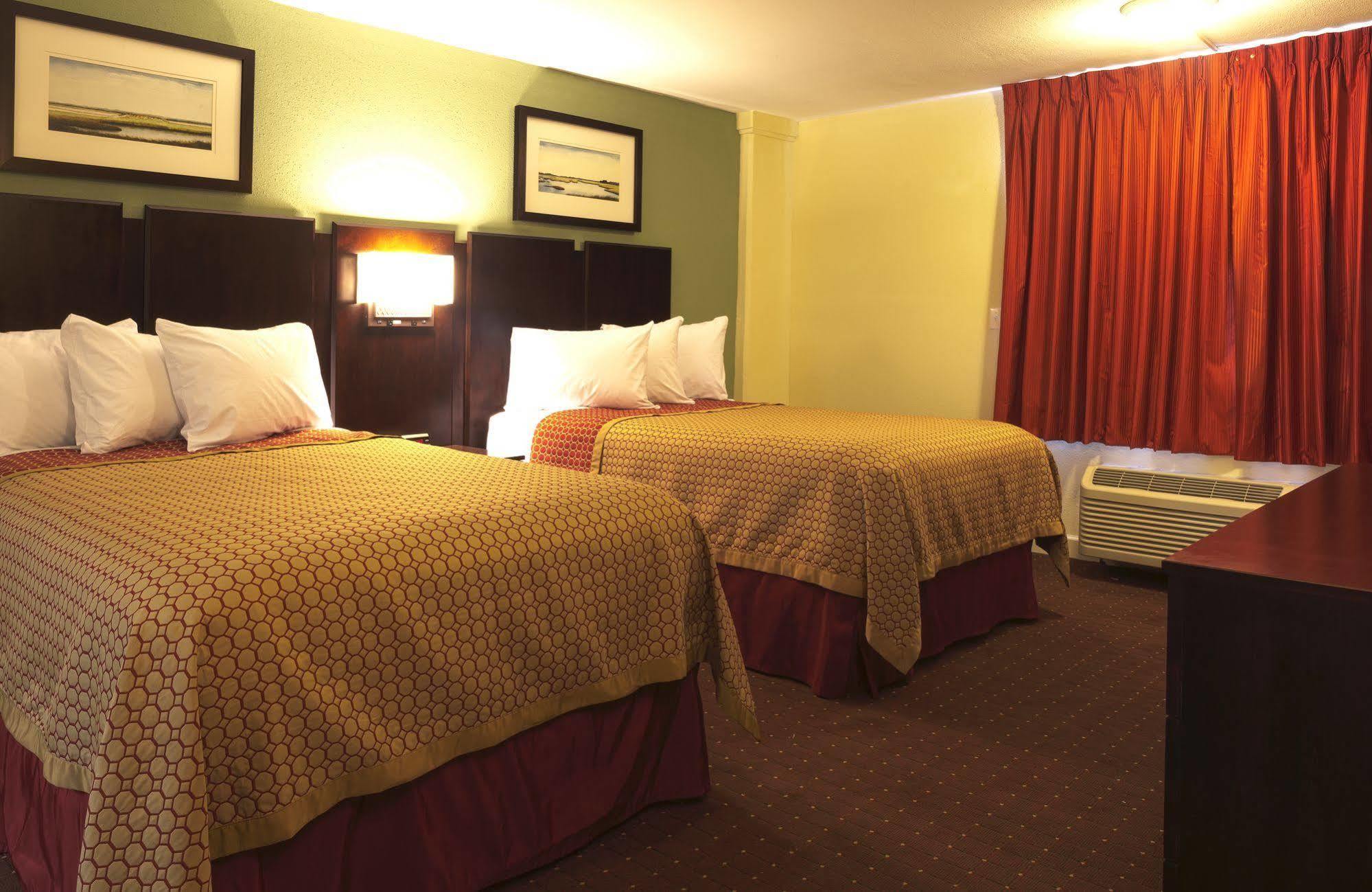 Marina Inn & Suites Chalmette-New Orleans Экстерьер фото